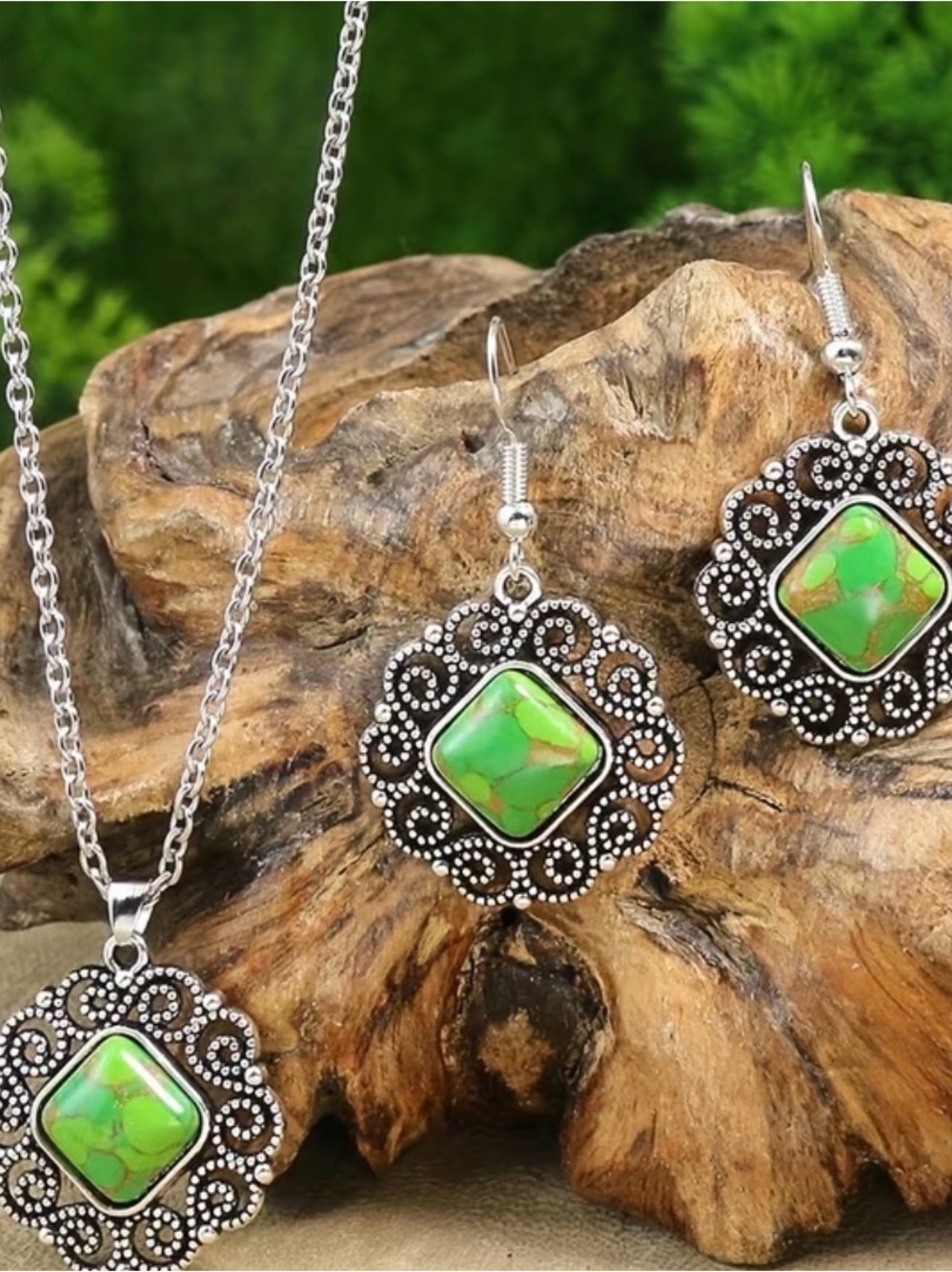 Silver-Tone Green Stone Filigree Pendant Necklace & Earrings Set